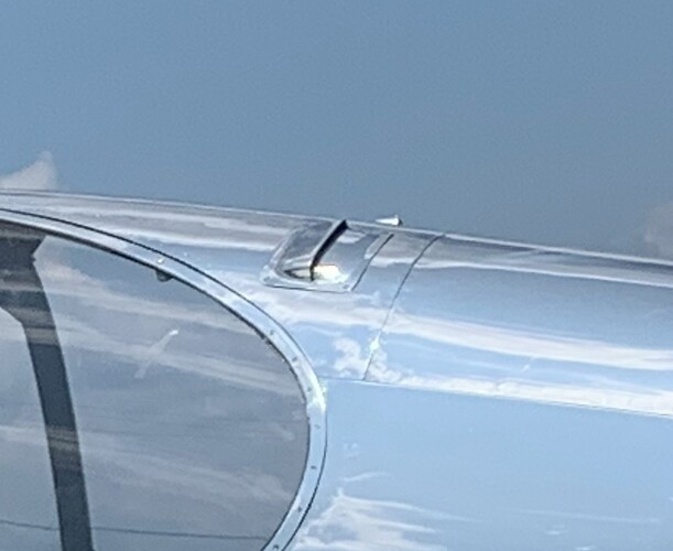 Mustang-vent3