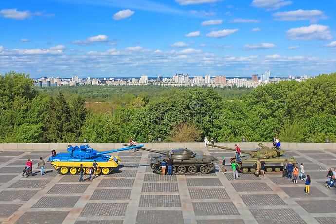 soviet-era-ww-memorial-ukrainian-state-museum-great-patriotic-war-kyiv-ukraine-92137491
