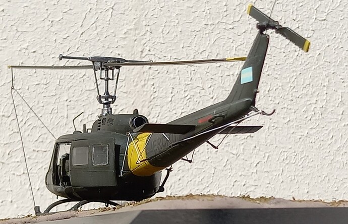 Bell UH-1H (38)
