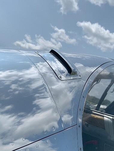 Mustang-vent2
