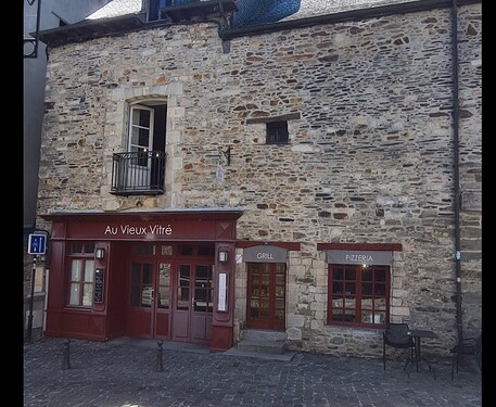 Au Vieux Vitre 2