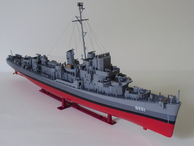 USS Buckley 1-249 Revell 3