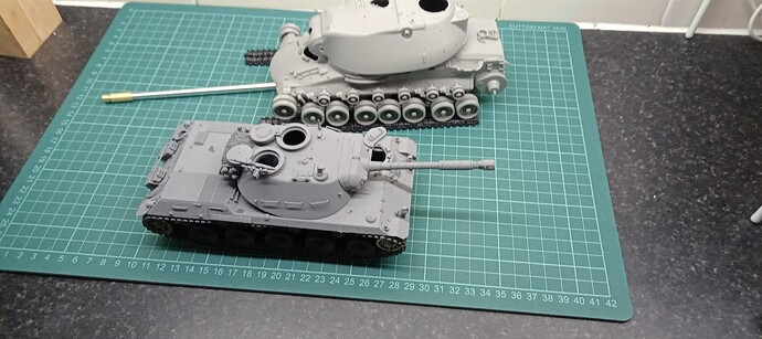 RU 251 (25)