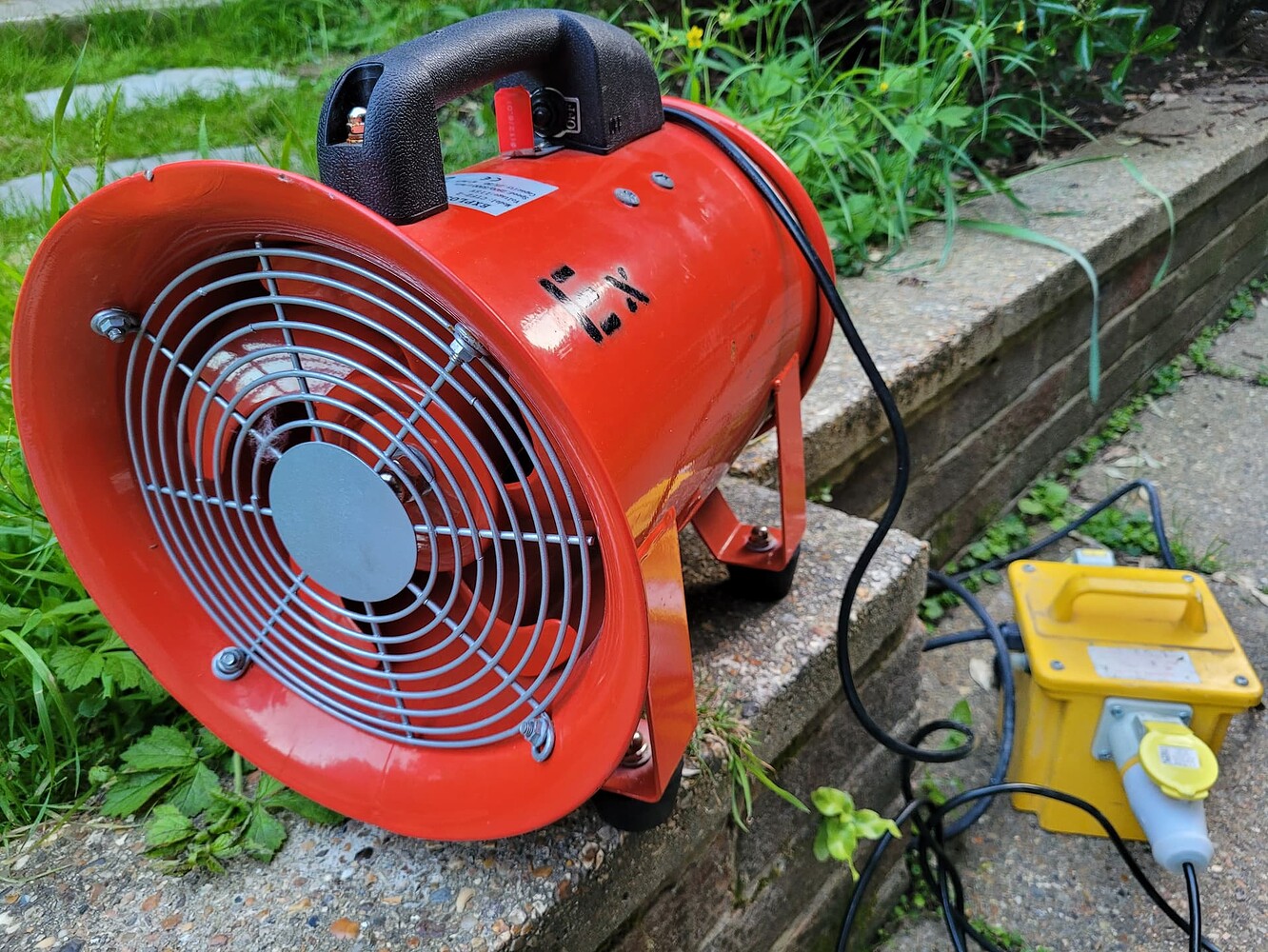 Spray paint extractor fans Tools & Supplies KitMaker Network