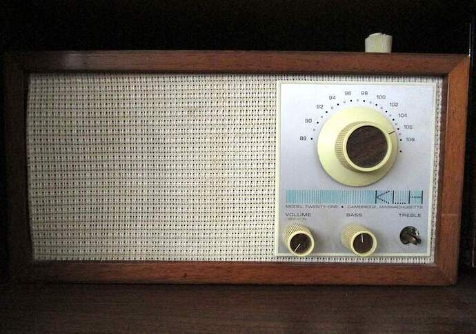 sprueone_KLH-FM-receiver