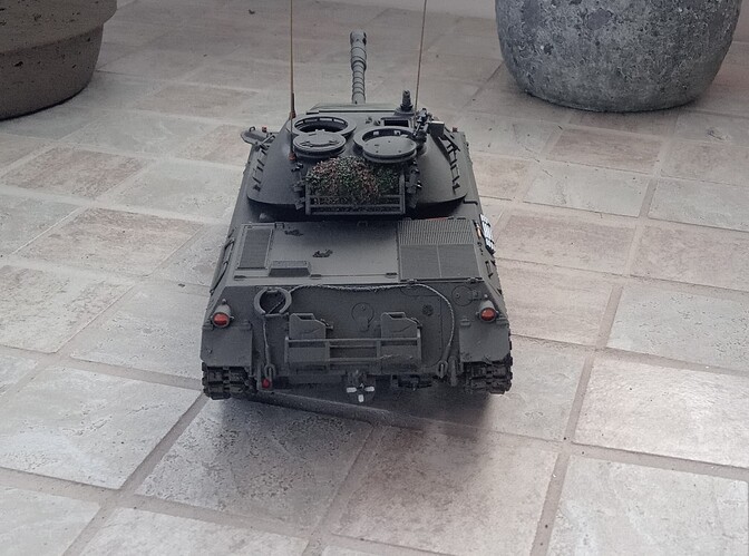 RU 251 (38)