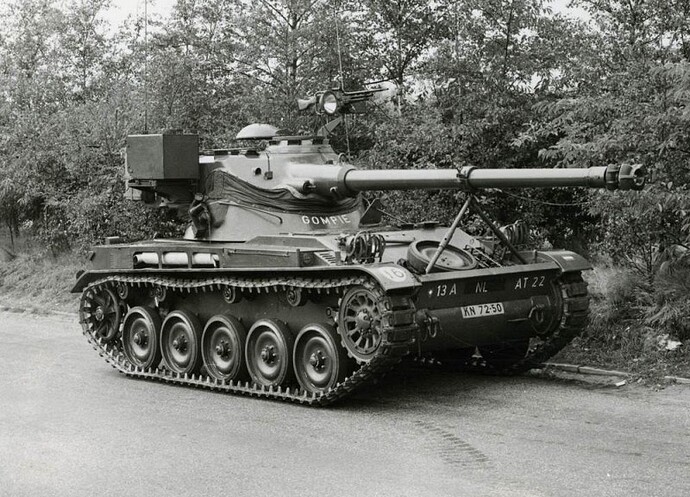 AMX-13_105_003