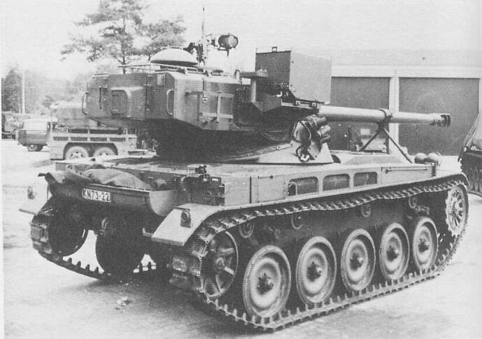 AMX-13_105_005