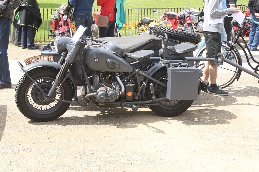 Motorcycle BMW R75 1941 - Blender Market