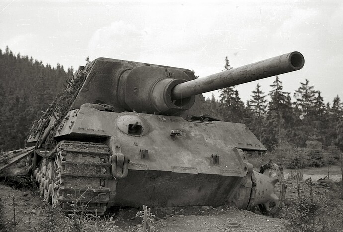 Jagdtiger, 3rd co, 512,  St Andreasberg, front