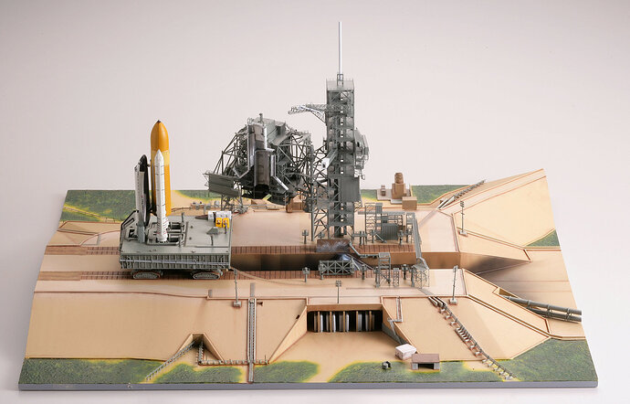 Shuttle_Launch_Pad_Japan_Railways_I_272489