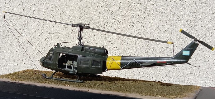 Bell UH-1H (37)