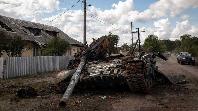 16ukraine-briefing-tanks-02-htwf-videoSixteenByNineJumbo1600