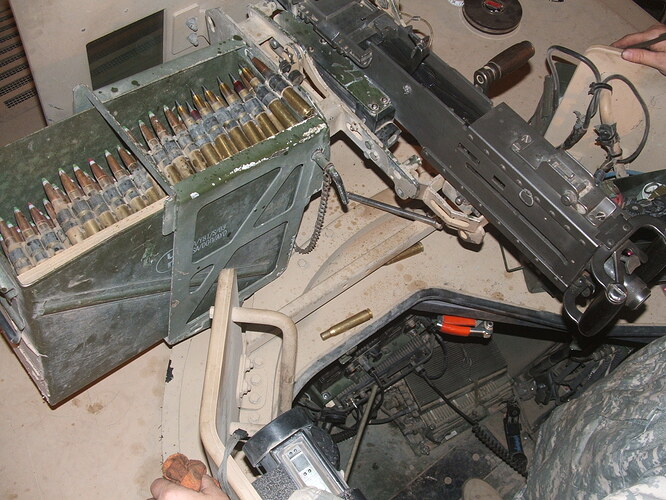 m1151 040