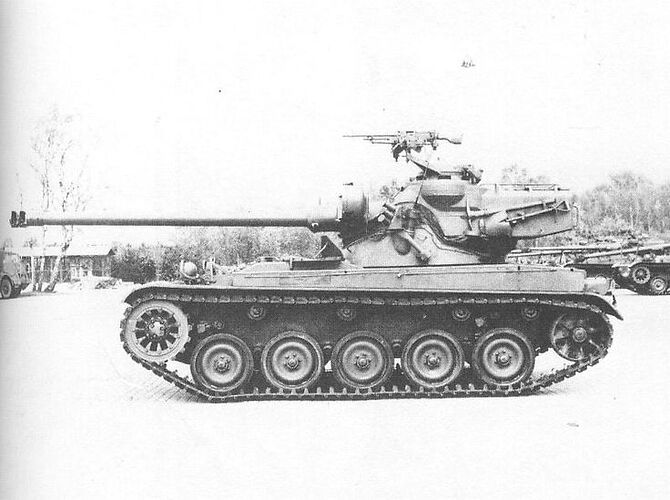 AMX-13_105_009