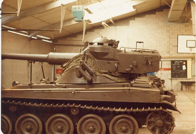 AMX13_041