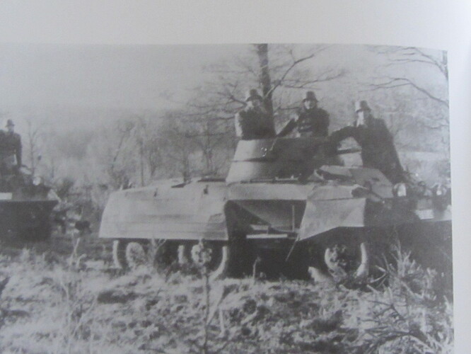 Sonderwagen M8 MG1_02