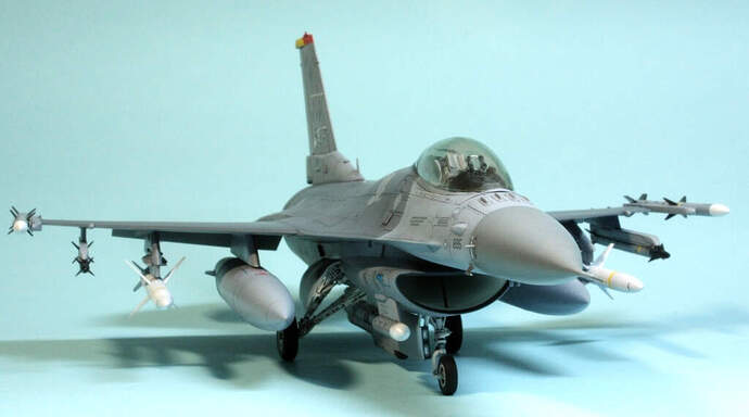 f16cj_087