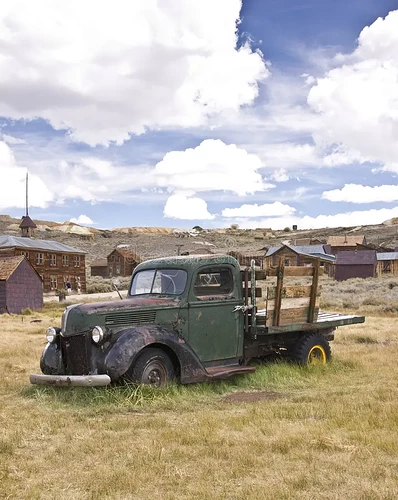 ghost-truck-ghost-town-26931935