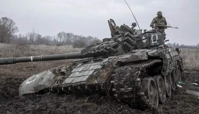 T-72 in Ukraine Mud
