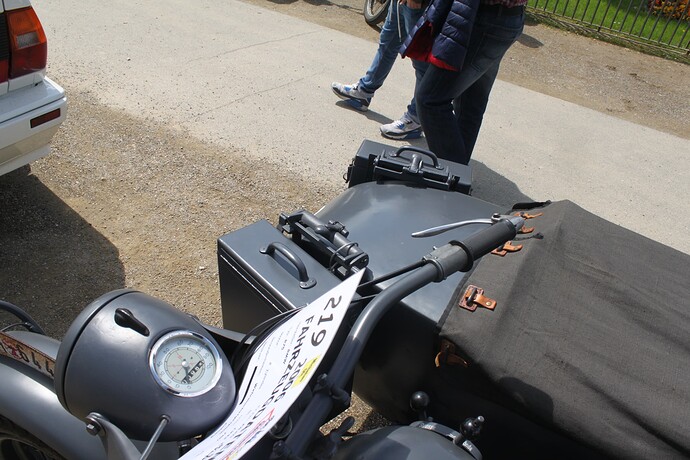 BMW R75 Beiwagenkrad with Infanterieanhänger - Reference by