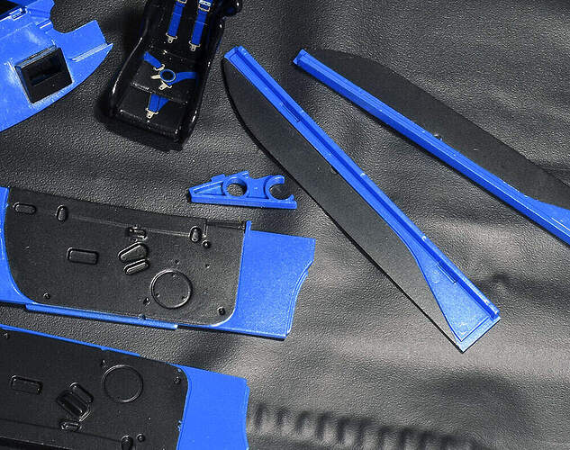 Car_InterierBits_0659