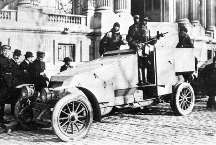 gaso-line-50271-auto-mitrailleuse-renault-12cv-1914