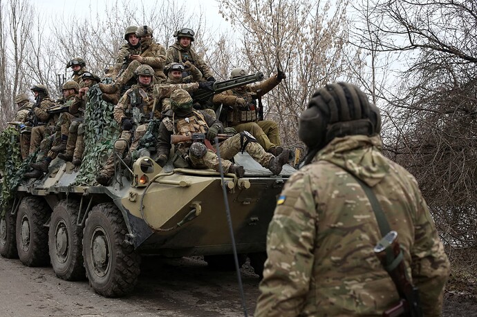 220224-lugansk-ukraine-troops-mb-1258