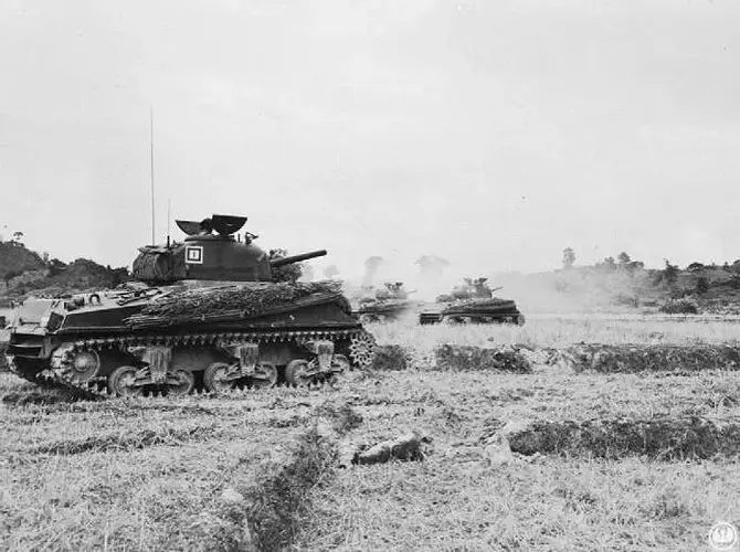 Indian-19th-Lancers-Shermans