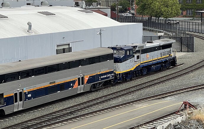 74_amtrak Dash