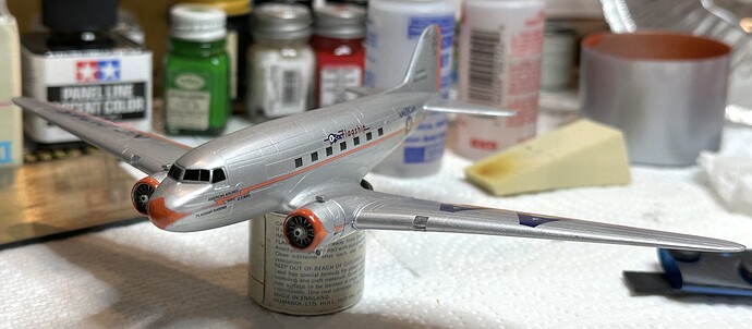 1:144 DC-3, American_05
