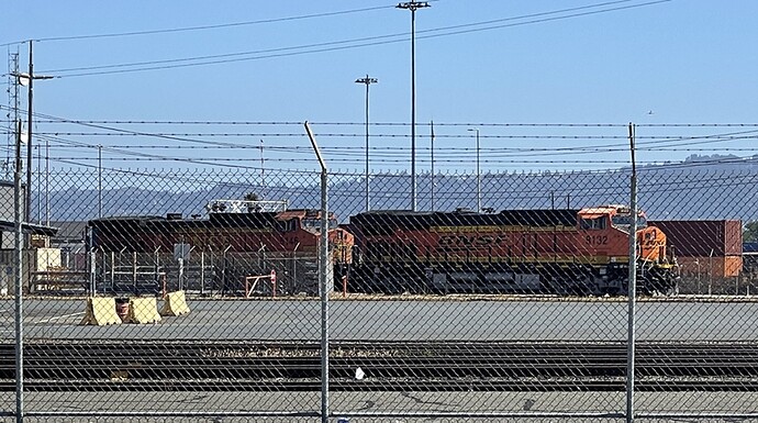 102_BNSF far