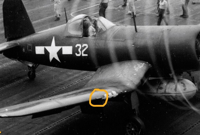F4U-Corsair-la-decolare-1