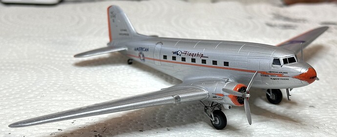 1:144 DC-3, American_07