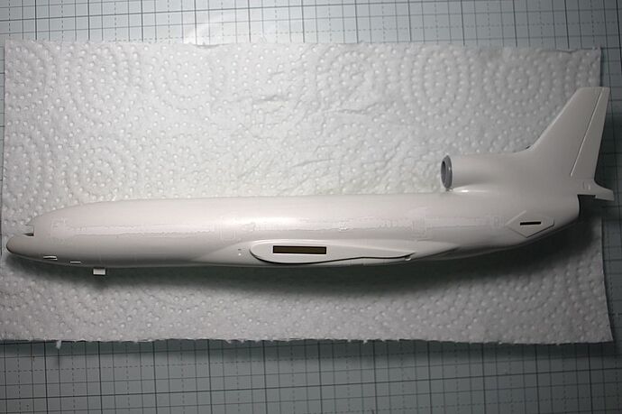 L1011 8
