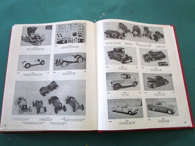 Model_Cars_of_the_World_o