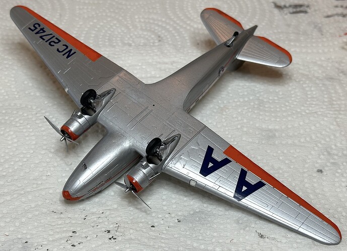 1:144 DC-3, American_09