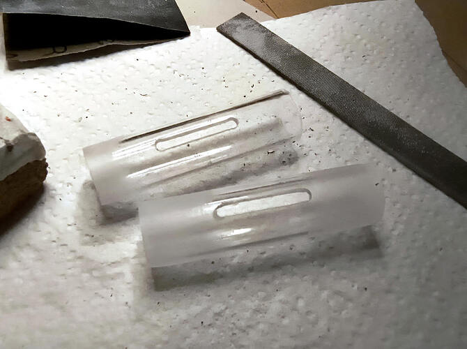 1000127077