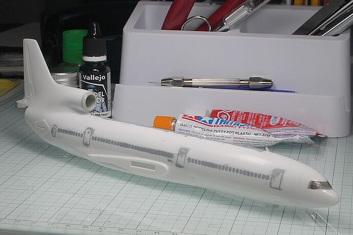 L1011 12