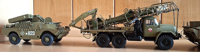 096