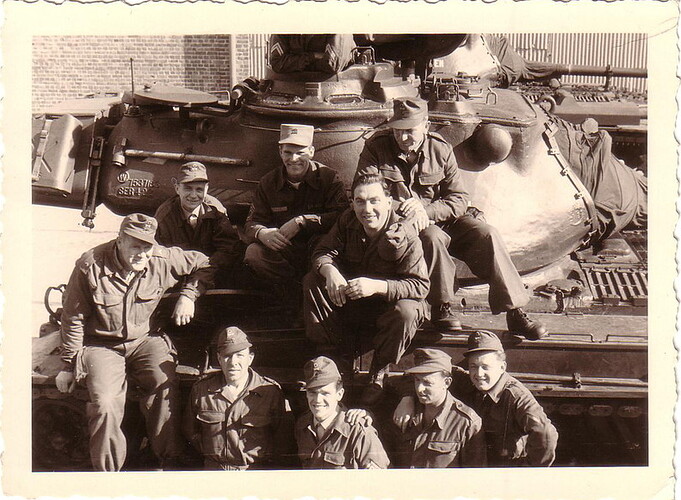 1956-10 - Ausbildung zusammen mit den GTAG-Team (German Training Assistant Group) der US-Armee (1)-me