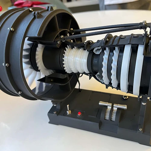 stirlingkit-dm121 plastic-2-metal-vs-3d-printed-which-one-s-right-for-model-enthusiasts