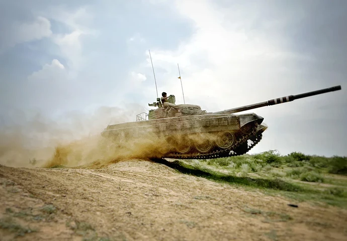 indian-army-t-72m1-combat-improved-ajeya-cia-main-battle-v0-6eimz0d6mome1