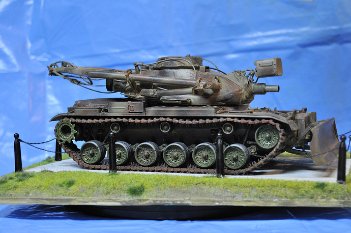 M728 d