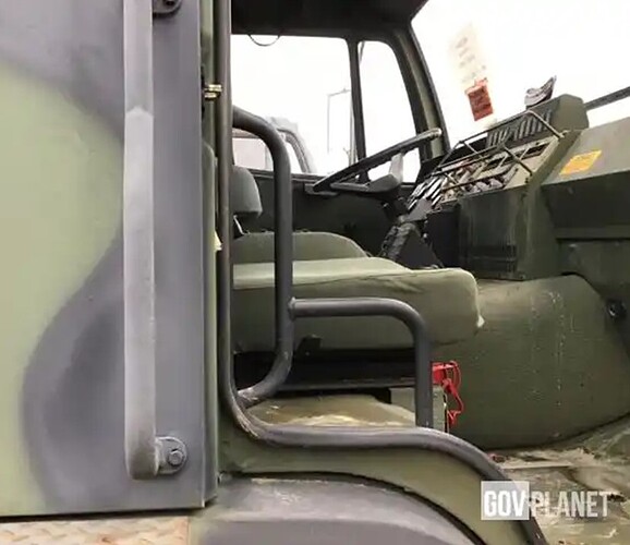 M1088A1 Passenger side