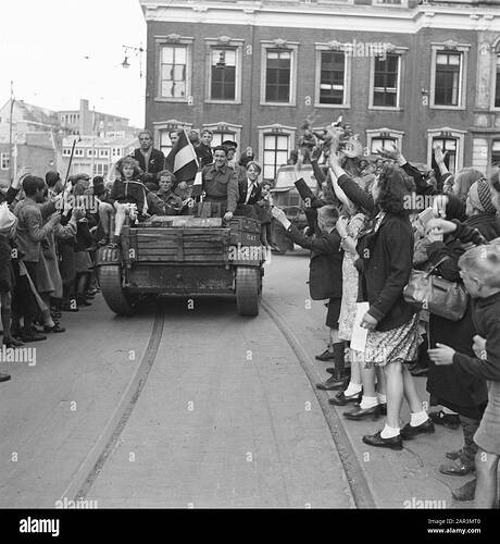 liberation-route-princess-irene-brigade-utrecht-woerden-alphen-ad-rhine-leiden-the-hague-princess-irene-brigade-in-the-hague-date-may-8-1945-keywords-l