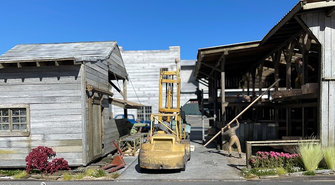 17_fork lift at the shed