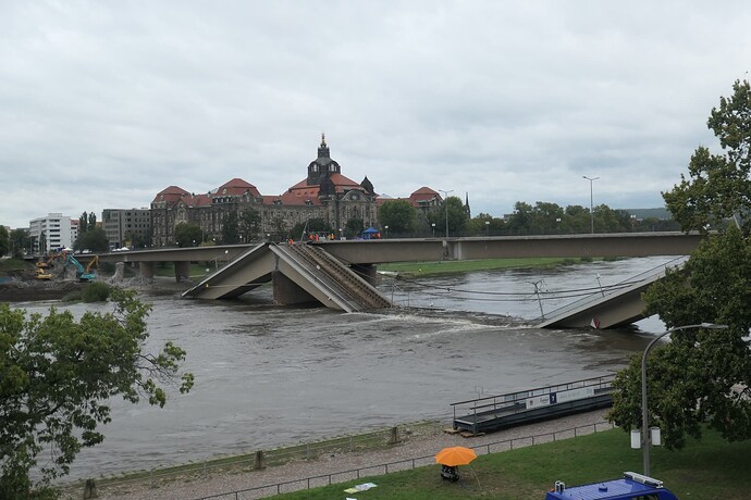 Carolabrücke_Dresden_Abbruch_nördliche_Brückenauffahrt_09_24