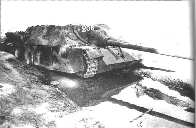 Jagdpanzer IV L-70 (V) 923 Hohenstaufen Hungary 1945