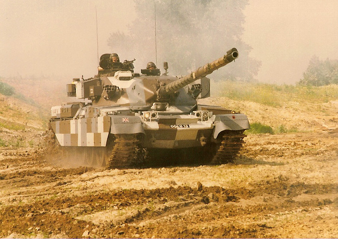 UK Chieftain Tanks MOUT City 1985-5